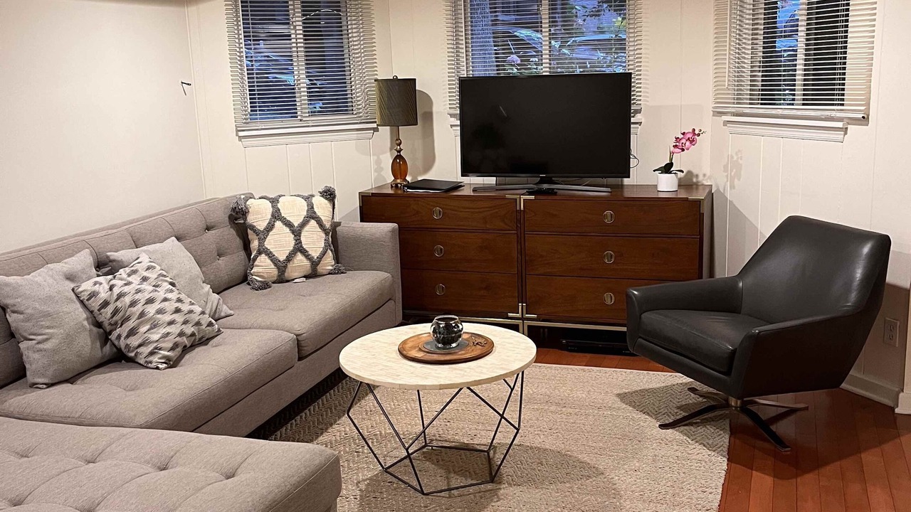 Photo of Livingroom in Lakewood-Balmoral