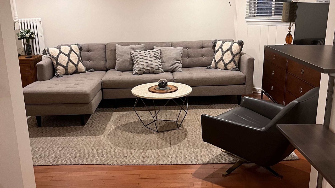 Photo of Livingroom in Lakewood-Balmoral