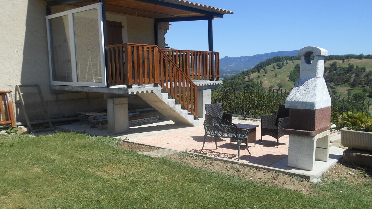 Photo of Patio Balcony in Upaix