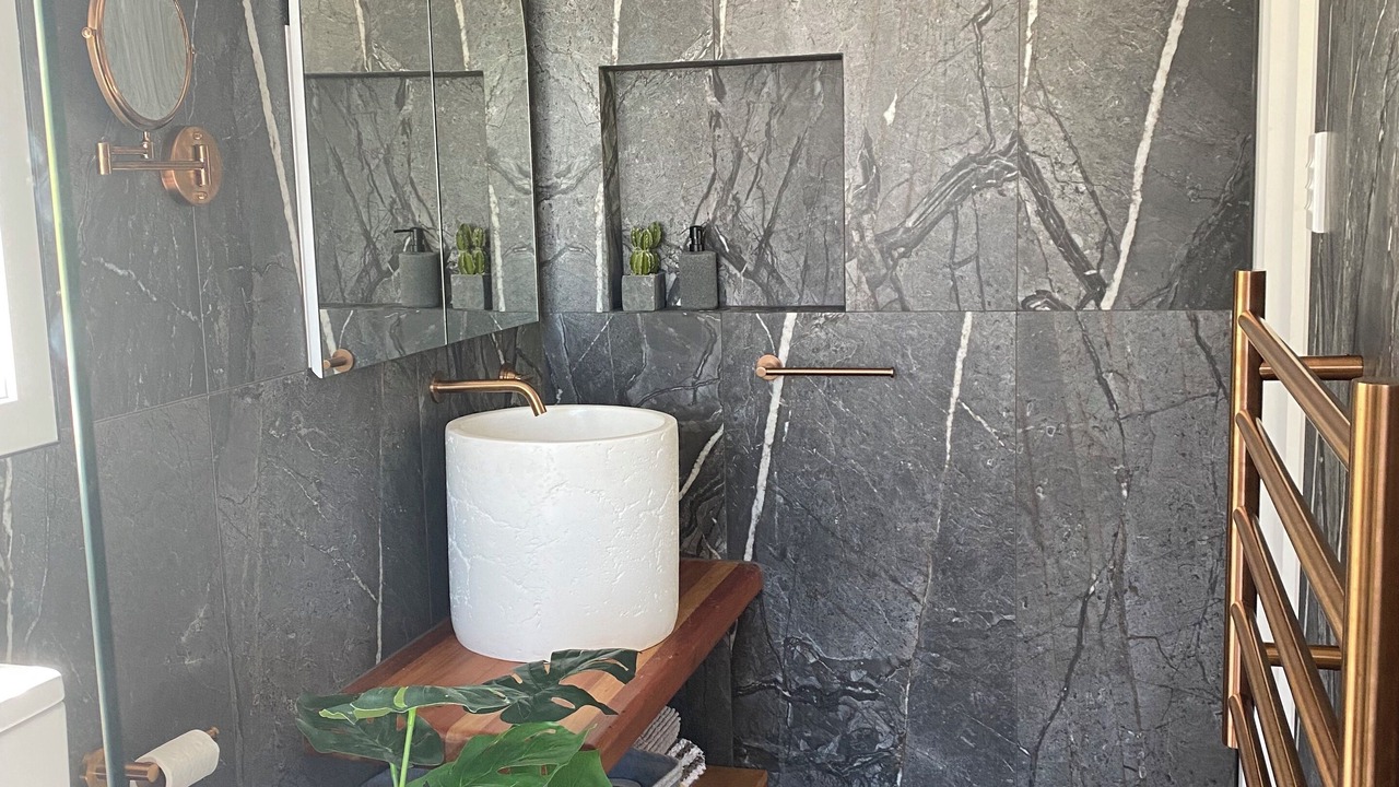 Photo of Bathroom in Baylys Beach