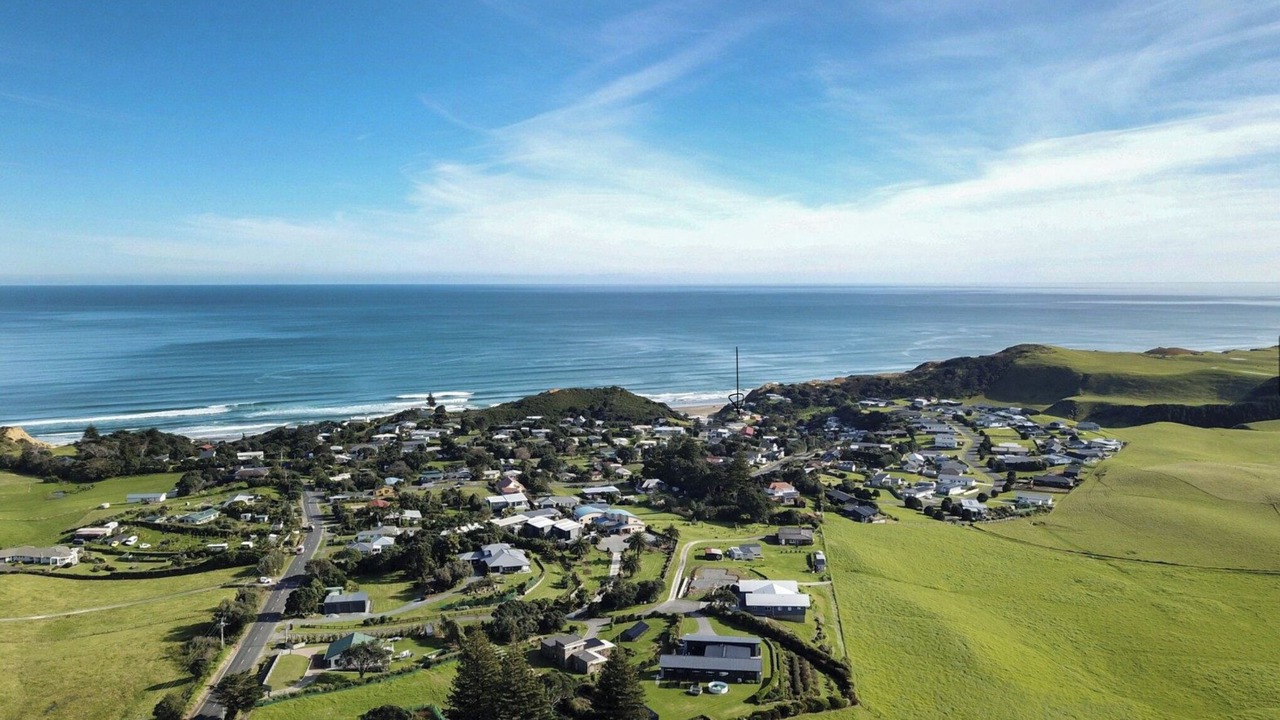 Photo of Others in Baylys Beach