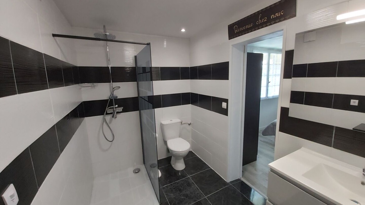 Photo of Bathroom in Aubin