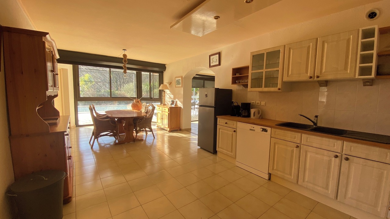 Photo of Kitchen in Les Plans