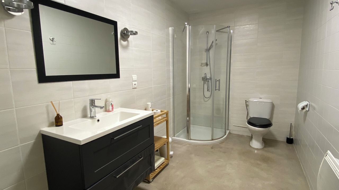 Photo of Bathroom in Les Plans
