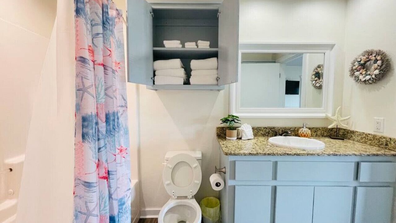 Photo of Bathroom in Eufaula
