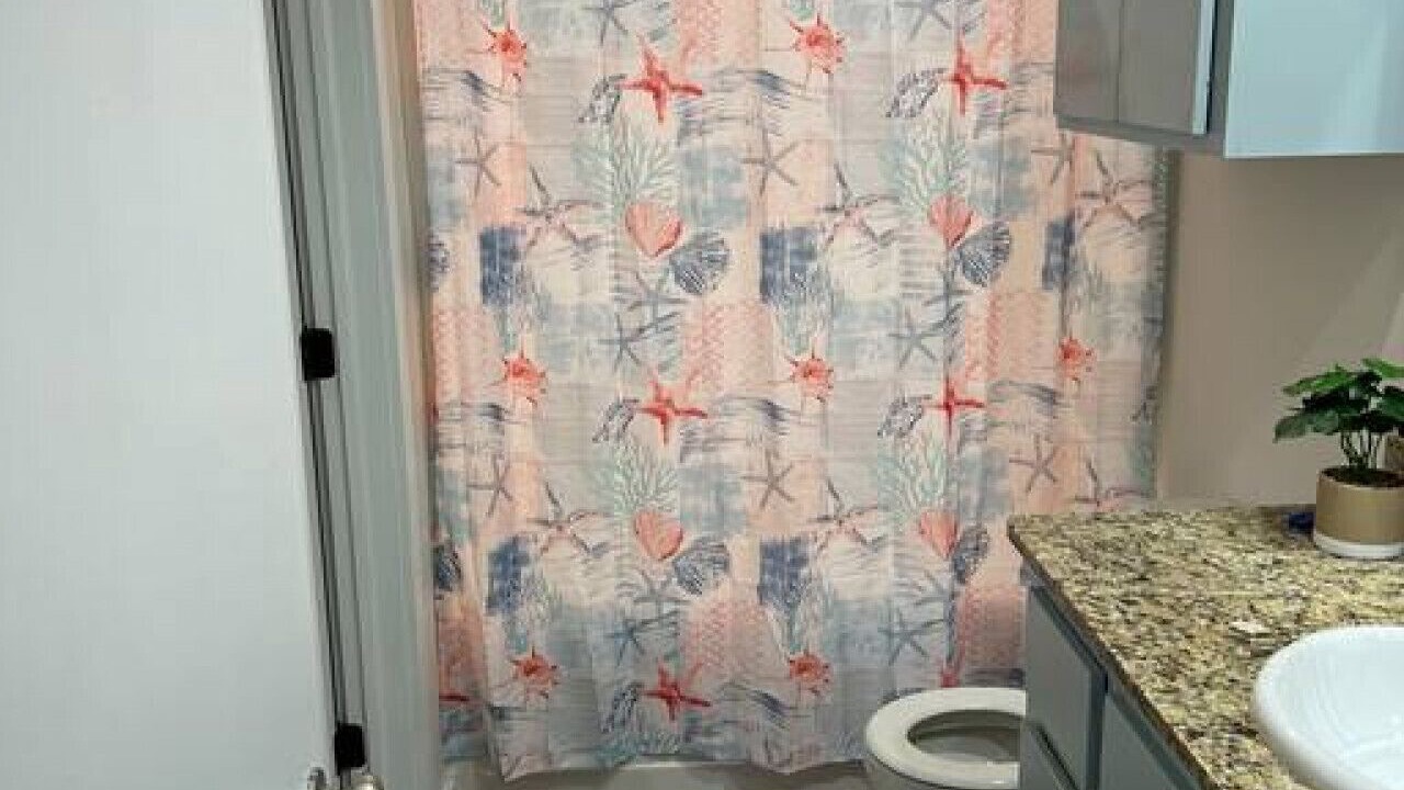 Photo of Bathroom in Eufaula