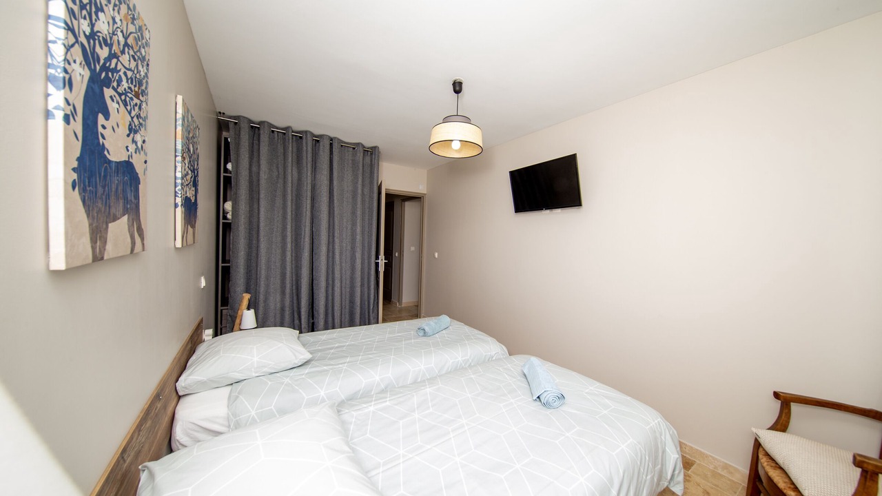 Photo of Bedroom in Mondragon