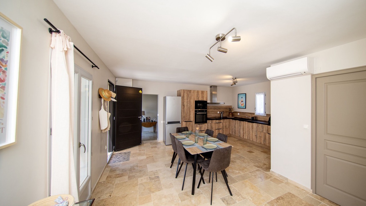 Photo of Others in Mondragon