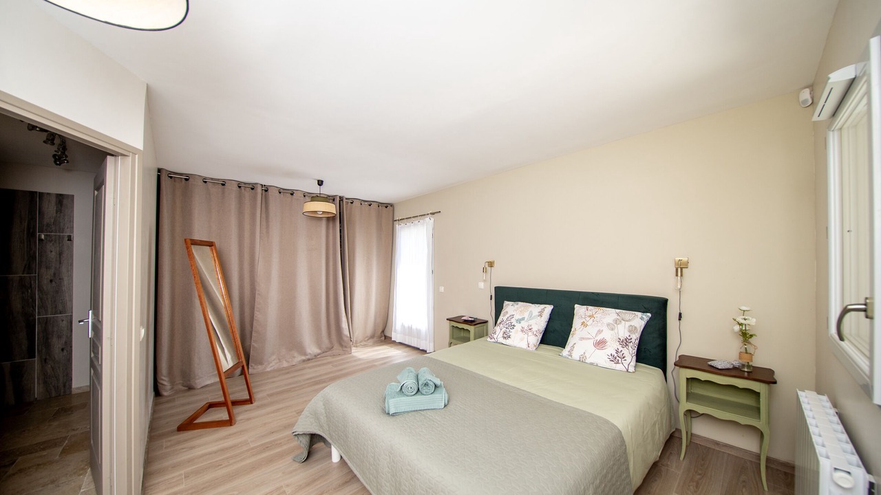 Photo of Bedroom in Mondragon