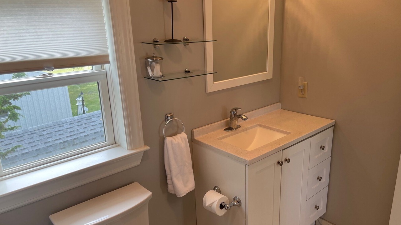 Photo of Bathroom in Cape Vincent