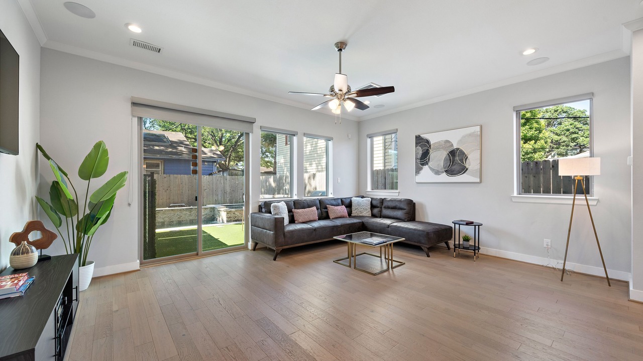 Photo of Livingroom in Montrose