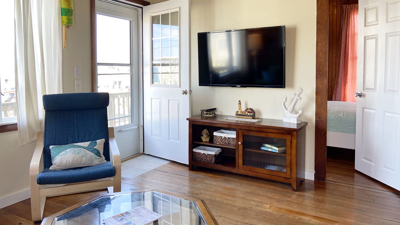 Photo of Livingroom in Camp Ellis