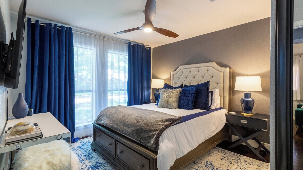 Photo of Bedroom in Lake Highlands