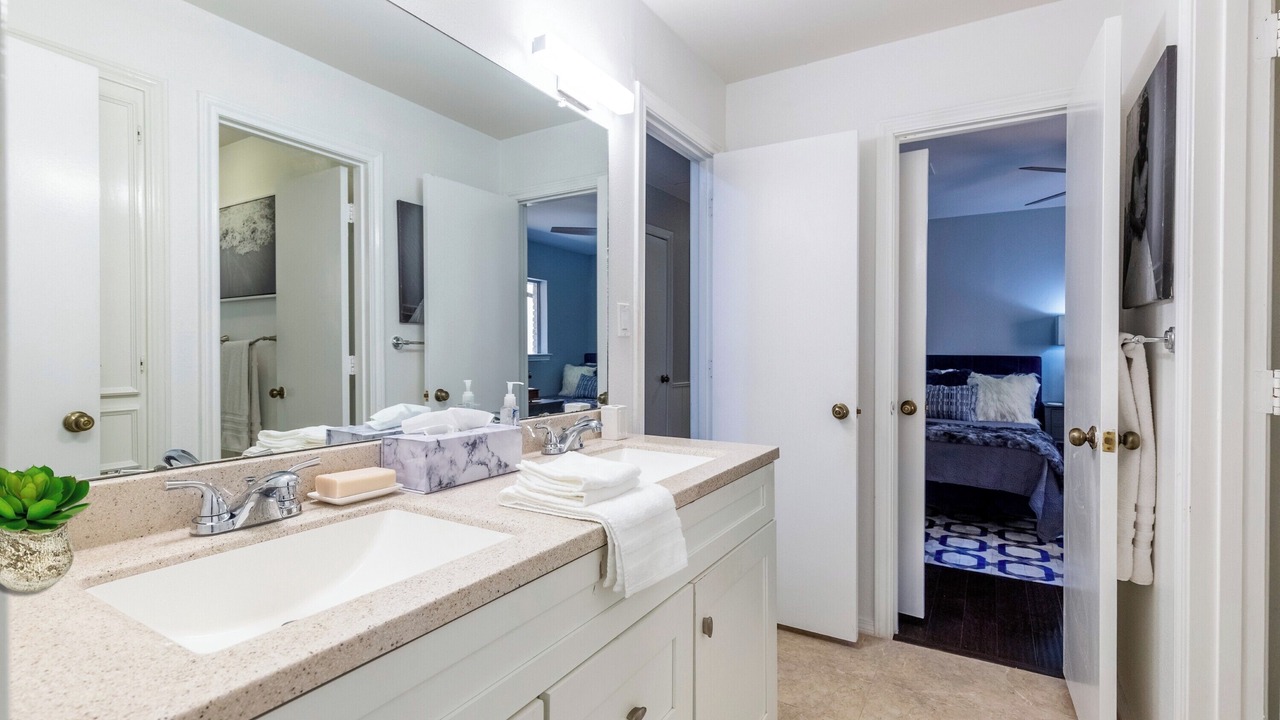 Photo of Bathroom in Lake Highlands