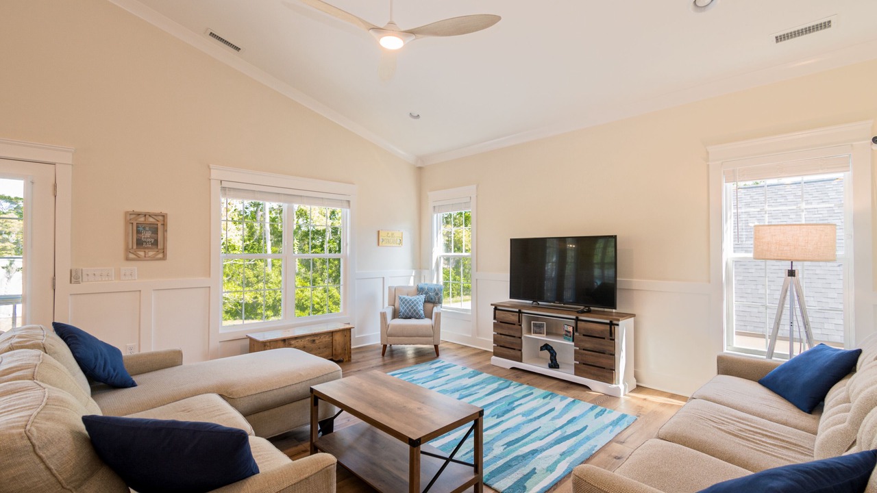 Photo of Livingroom in Tranquil Harbour
