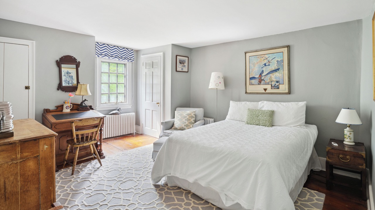 Photo of Others in Pottersville