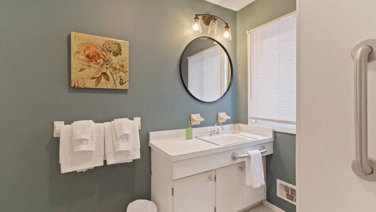 Photo of Bathroom in Henrietta