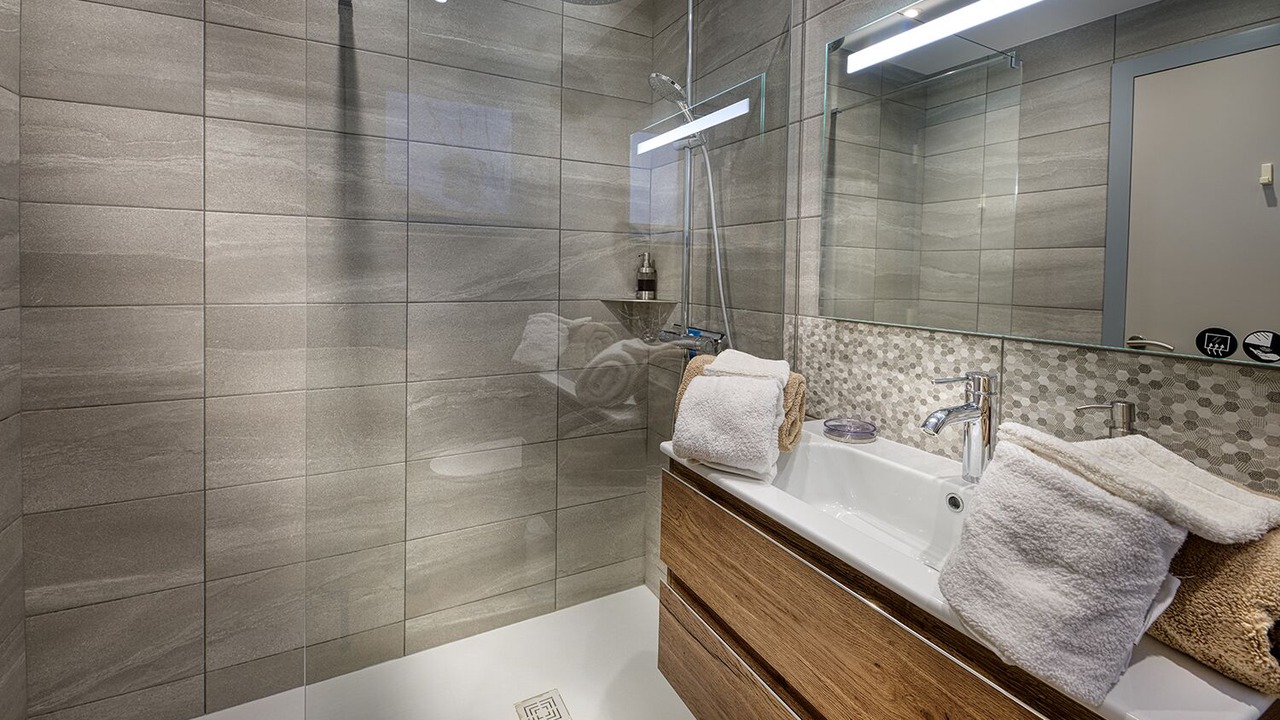 Photo of Bathroom in Les Carroz-d'Araches
