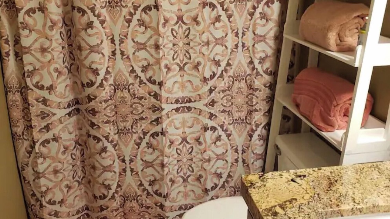 Photo of Bathroom in El Lago