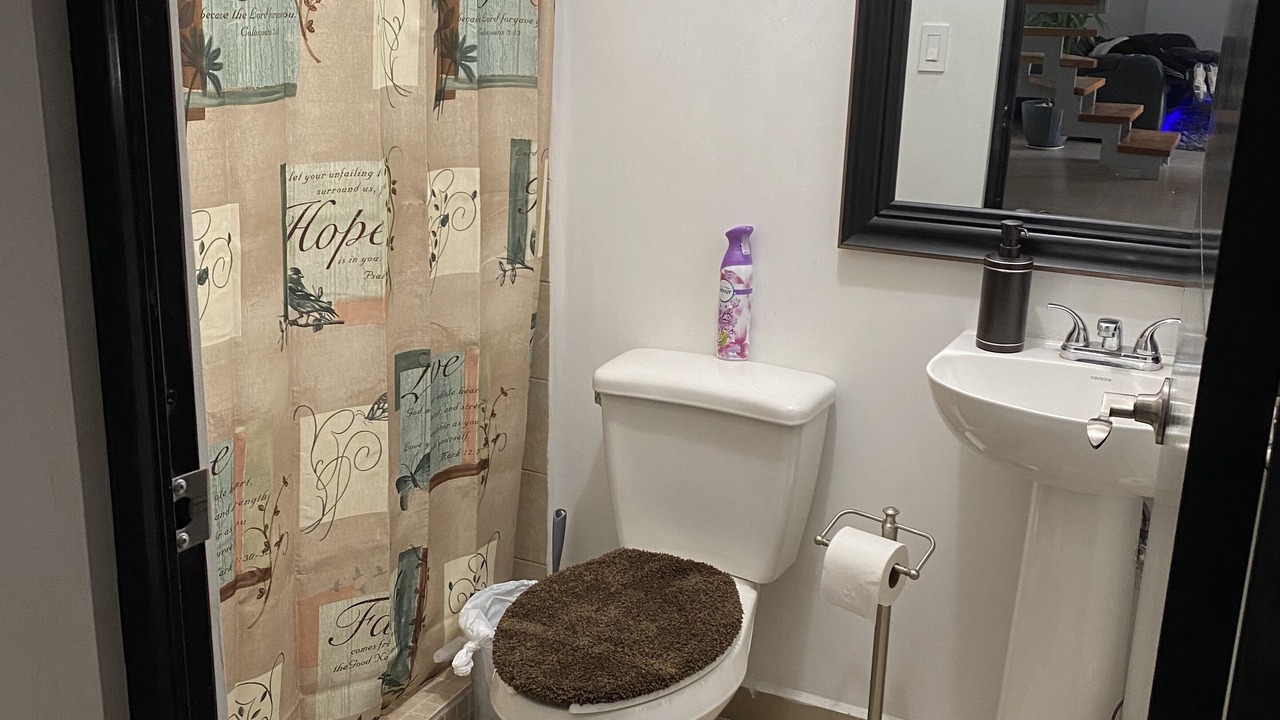 Photo of Bathroom in La Joya