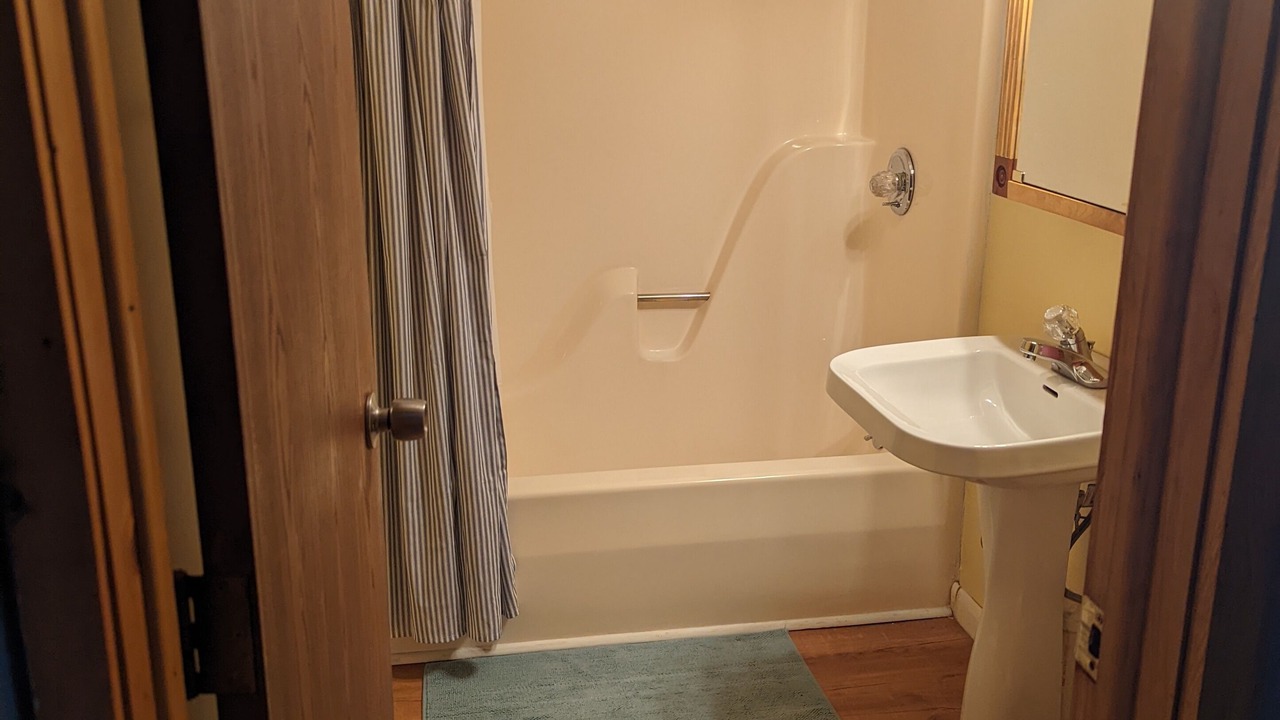 Photo of Bathroom in Oliverea