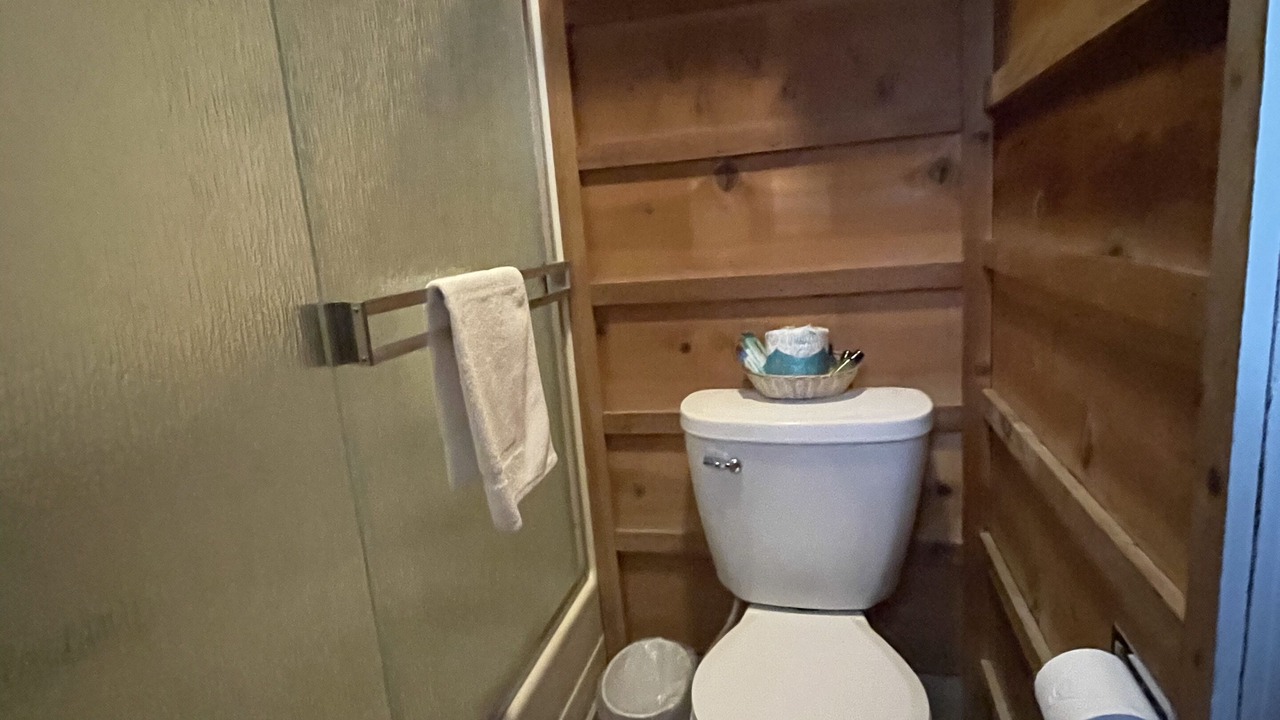 Photo of Bathroom in Shady Cove