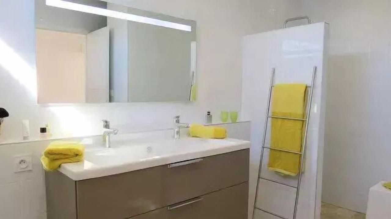 Photo of Bathroom in Le Barcares