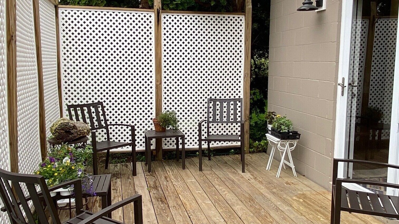 Photo of Patio Balcony in West Falmouth