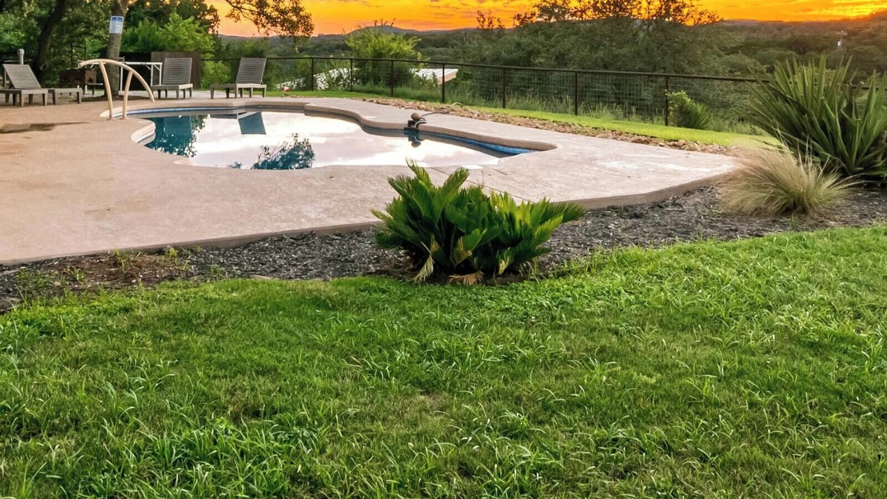 Photo of Others in Helotes
