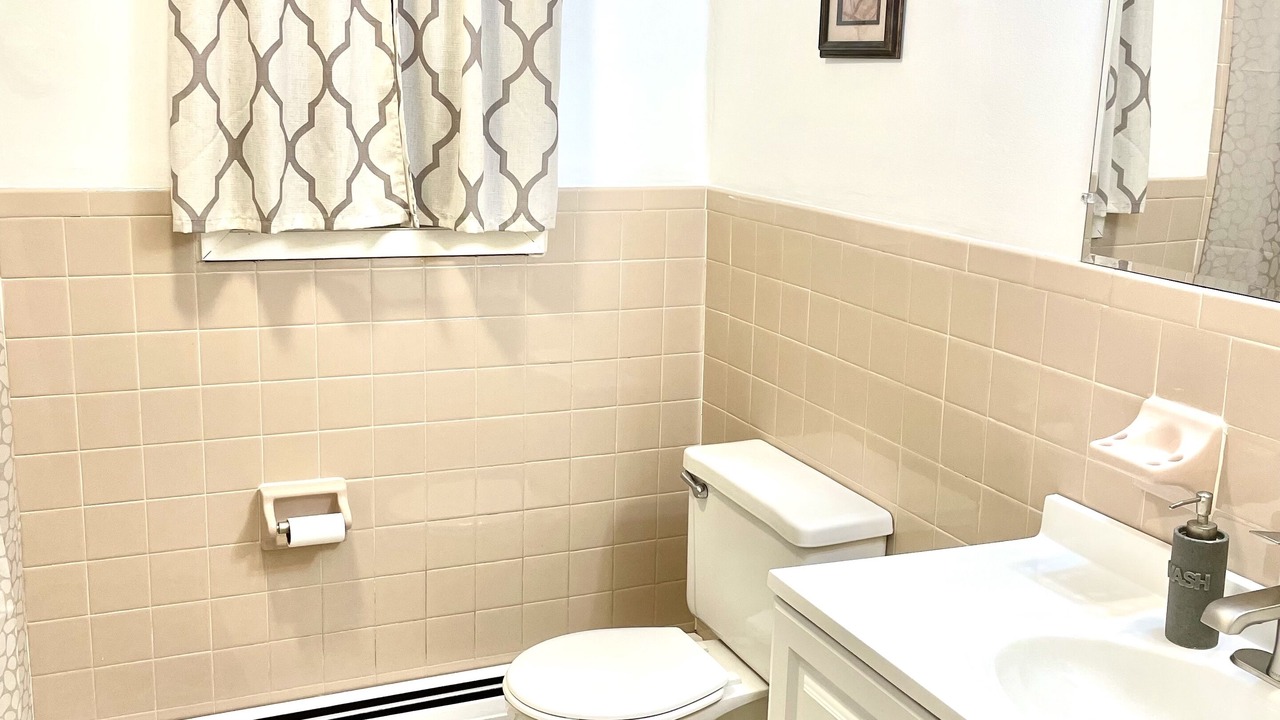 Photo of Bathroom in Lodi