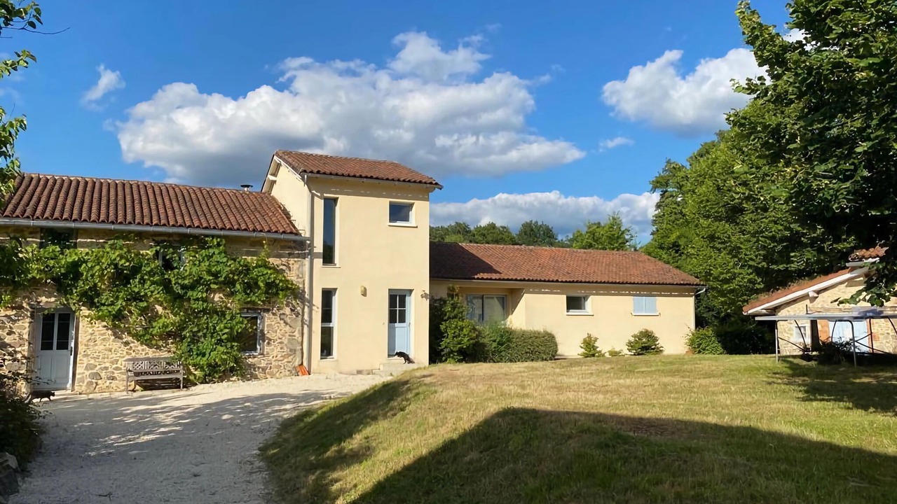 Photo of Outdoor in Saint-Leonard-de-Noblat