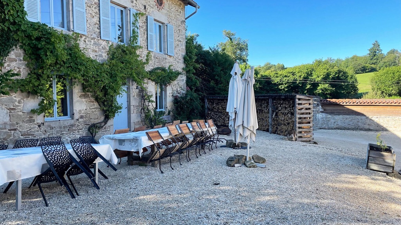 Photo of Patio Balcony in Saint-Leonard-de-Noblat