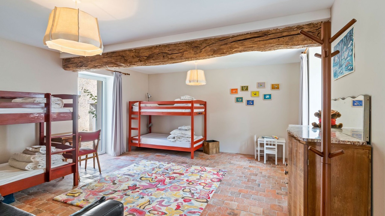 Photo of Others in Yevre-le-Chatel