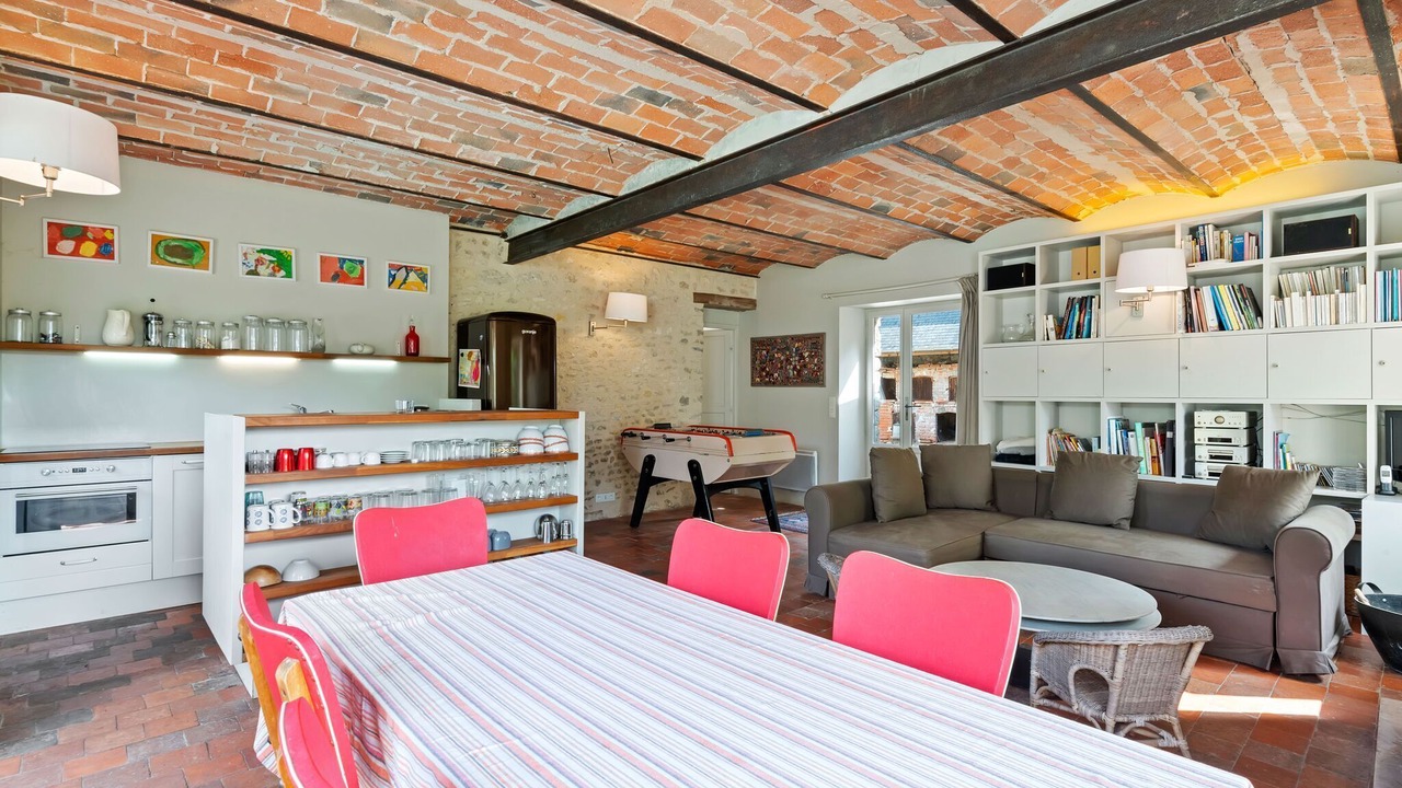 Photo of Livingroom in Yevre-le-Chatel