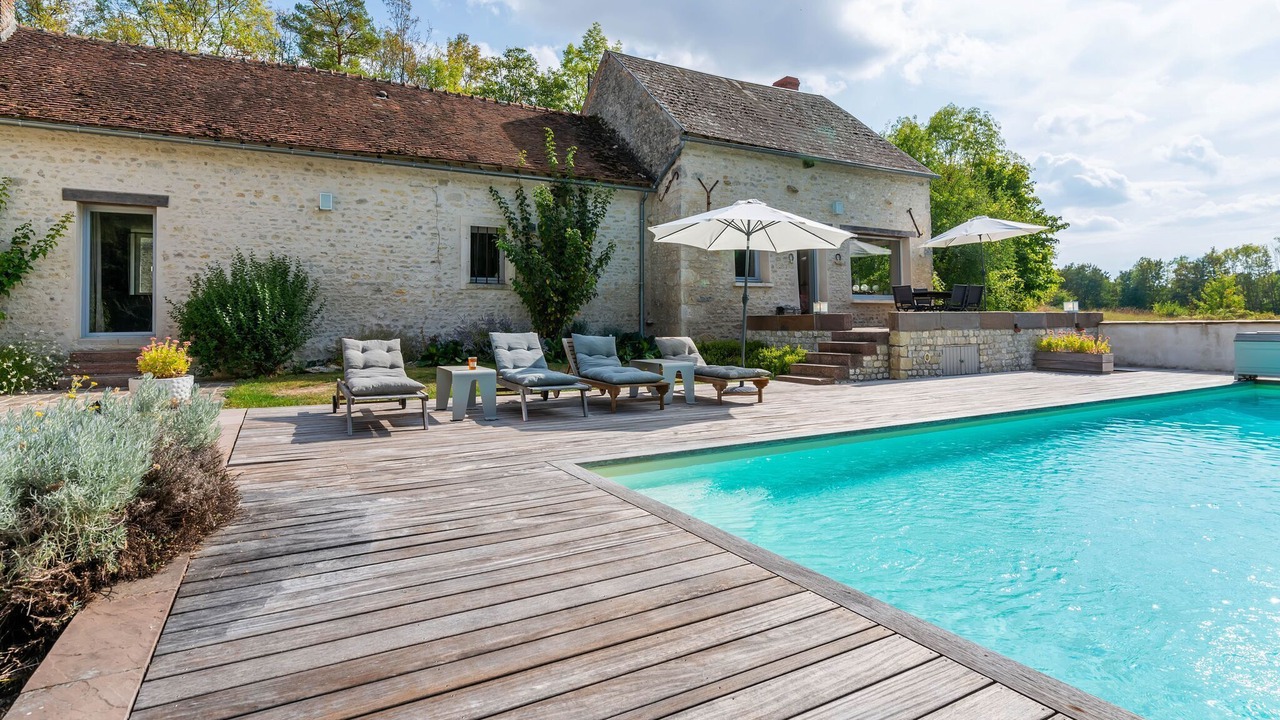 Photo of Outdoor in Yevre-le-Chatel