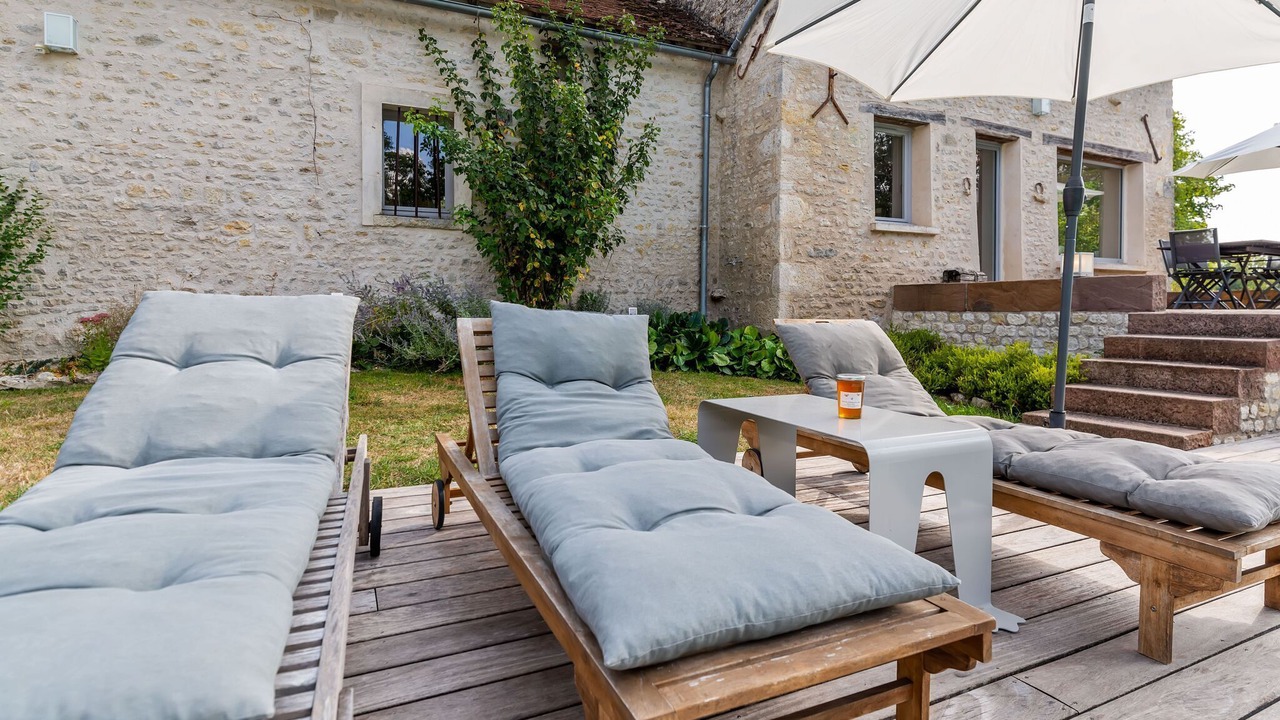 Photo of Patio Balcony in Yevre-le-Chatel