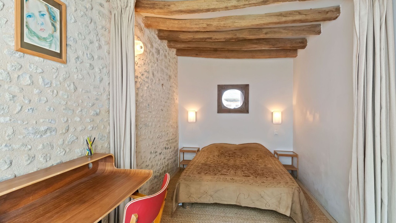 Photo of Others in Yevre-le-Chatel