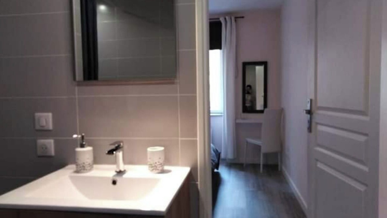 Photo of Bathroom in Rodez