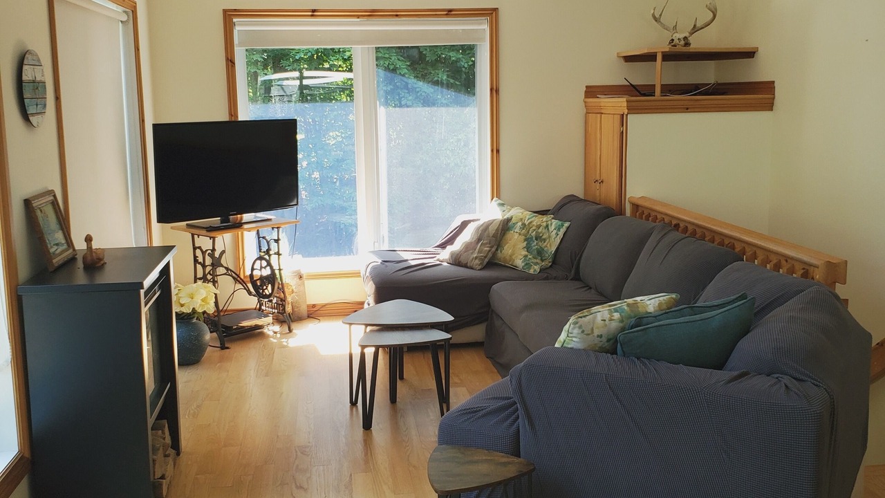 Photo of Livingroom in Lanark Highlands