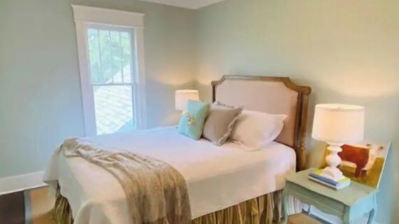 Photo of Bedroom in Winterset