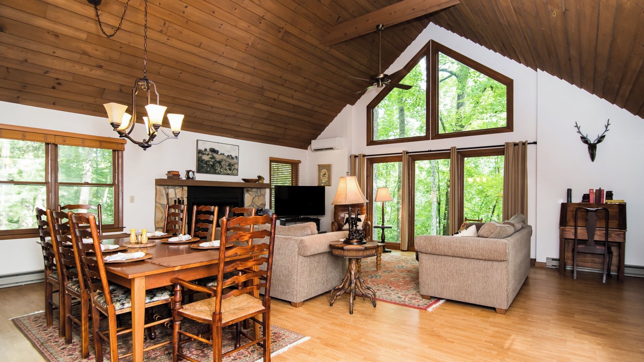 Photo of Livingroom in Sapphire