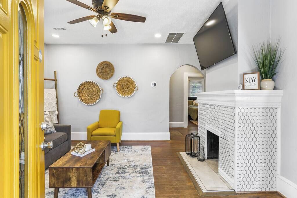 Photo of Livingroom in Sylvan Hills