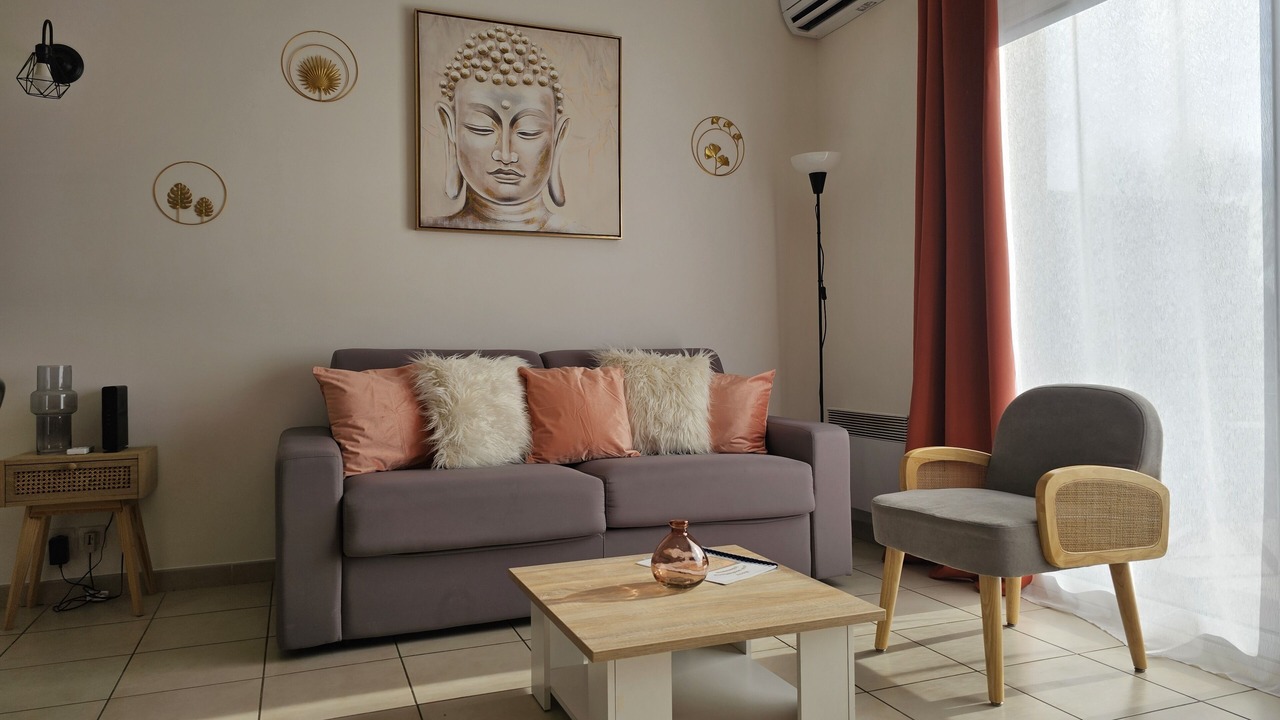 Photo of Livingroom in Caumont-sur-Durance