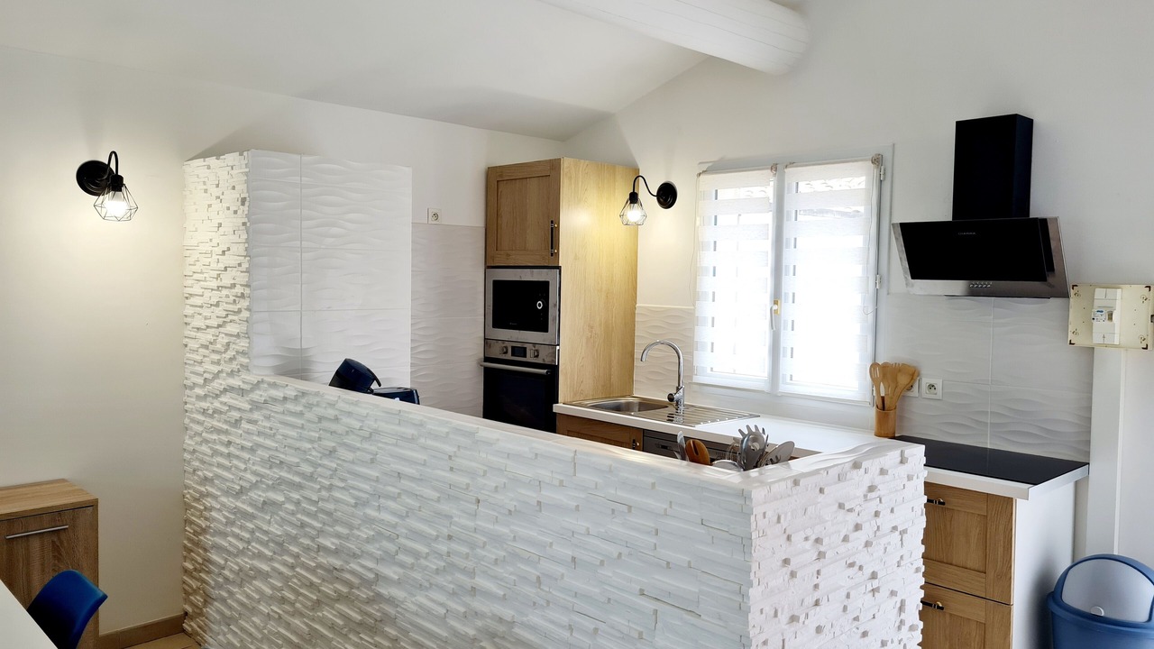 Photo of Kitchen in Caumont-sur-Durance