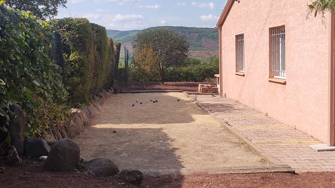 Photo of Outdoor in Salasc