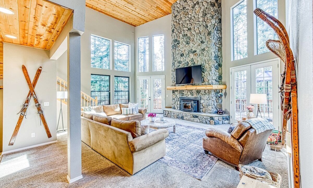 Photo of Livingroom in Dogwood Mountain