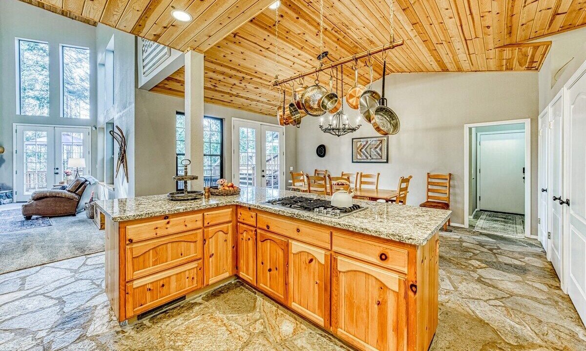 Photo of Others in Dogwood Mountain