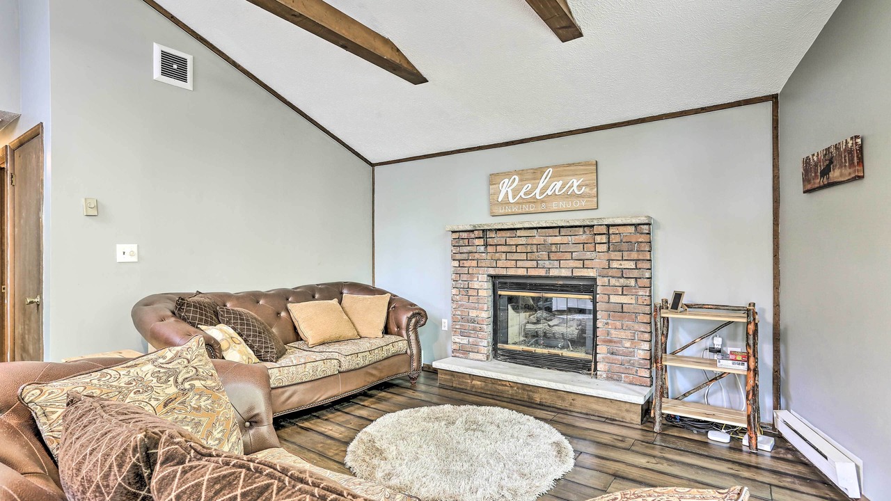 Photo of Livingroom in Locust Lake Village