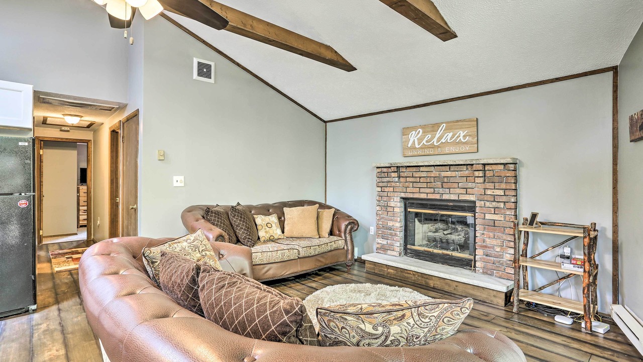 Photo of Livingroom in Locust Lake Village