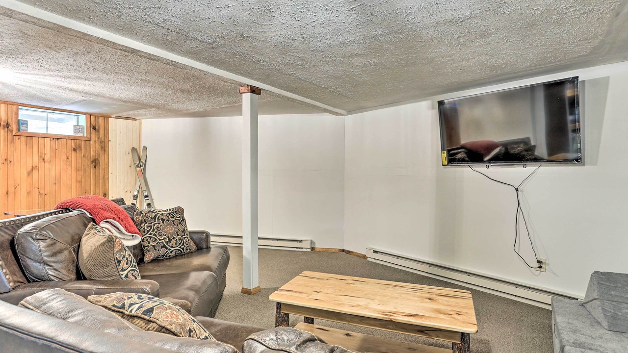 Photo of Livingroom in Locust Lake Village